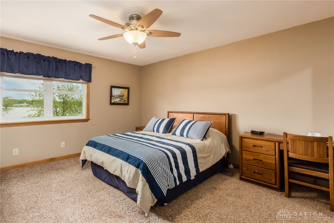 1380 E Choctaw Drive, London, Ohio image 29
