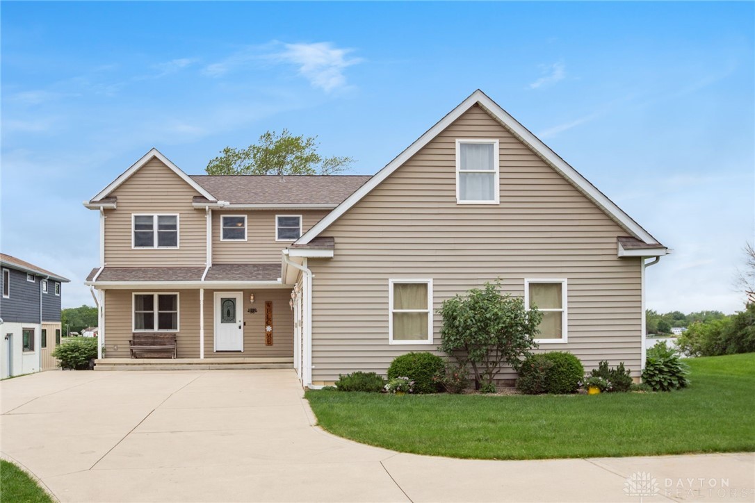 1380 E Choctaw Drive, London, Ohio image 4