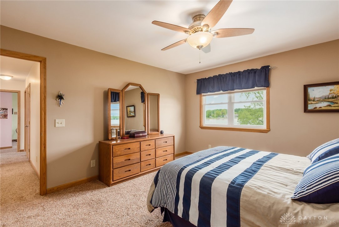 1380 E Choctaw Drive, London, Ohio image 31