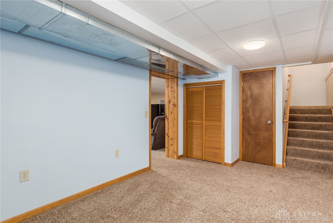1380 E Choctaw Drive, London, Ohio image 35