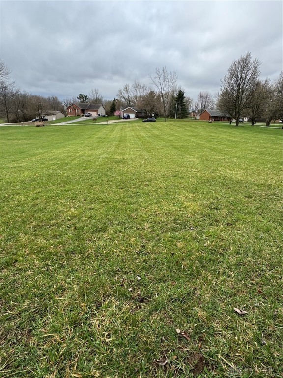 Iceland Drive, Eaton, Ohio image 3