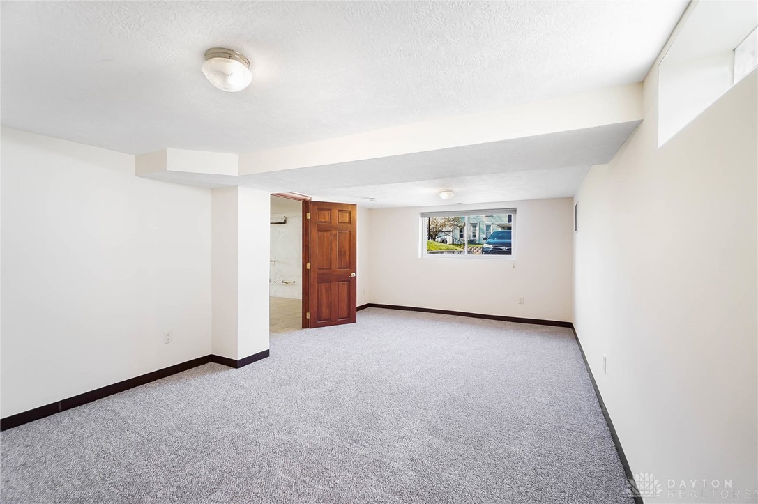 708 W Market Street, Troy, Ohio image 27