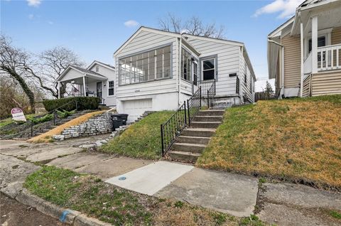 Photo of 4246 Pleasant View Avenue, Dayton, OH 45420 (MLS # 954506)