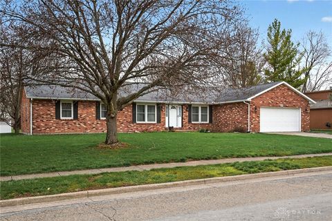 Photo of 2255 Monterey Drive, Xenia, OH 45385 (MLS # 954689)