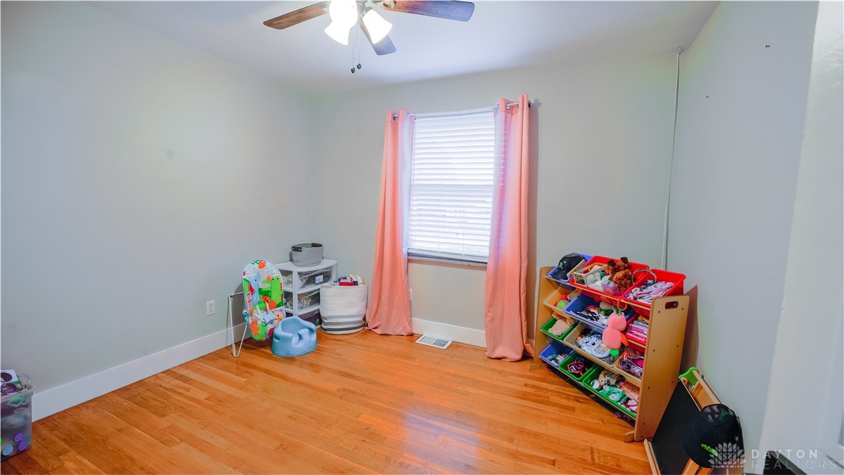 3916 Shadeland Avenue, Beavercreek, Ohio image 17