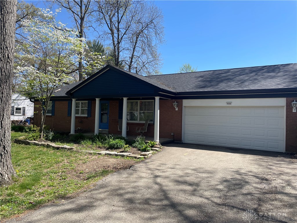 928 Shady Lane, Beavercreek, Ohio image 3