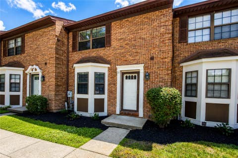 Condo For Sale - 10667 Montgomery Road #13<br/> Hamilton County, Cincinnati, OH 45242