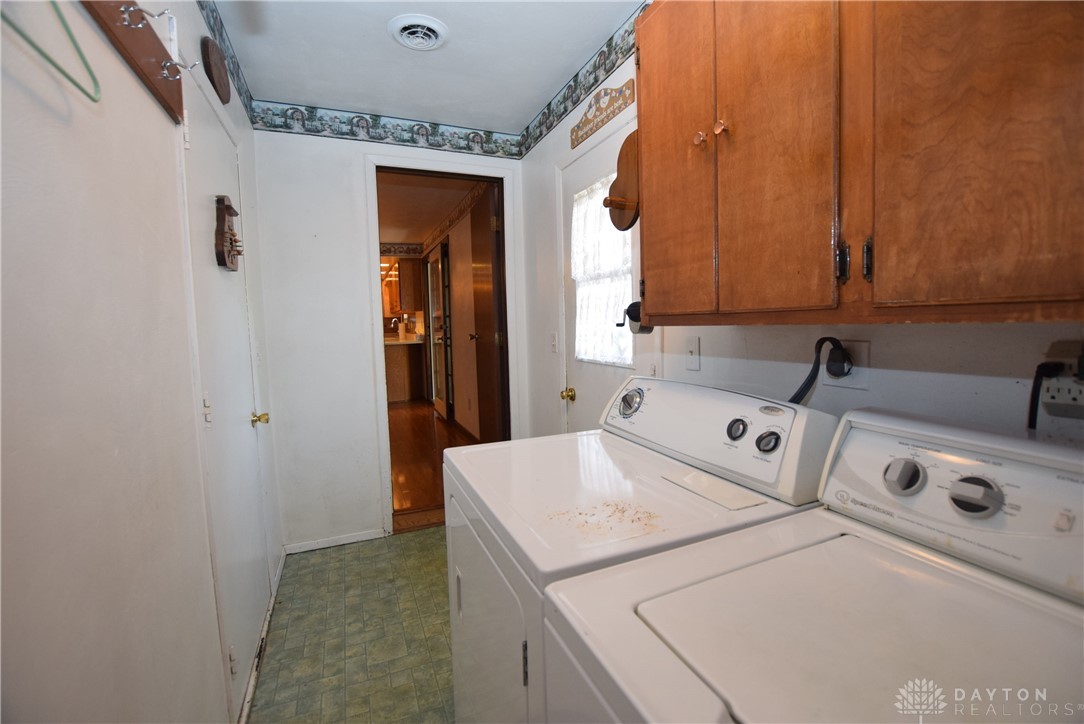 4035 Walnut Grove Circle, Urbana, Ohio image 14