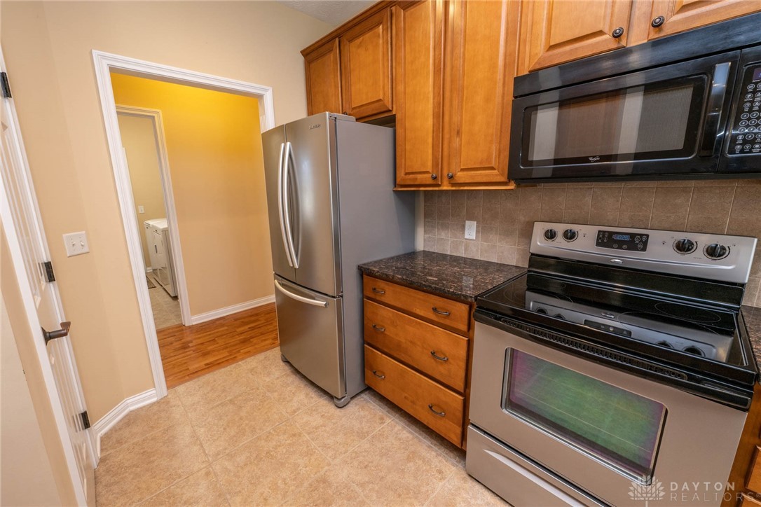 739 Deerhurst Drive, Vandalia, Ohio image 12