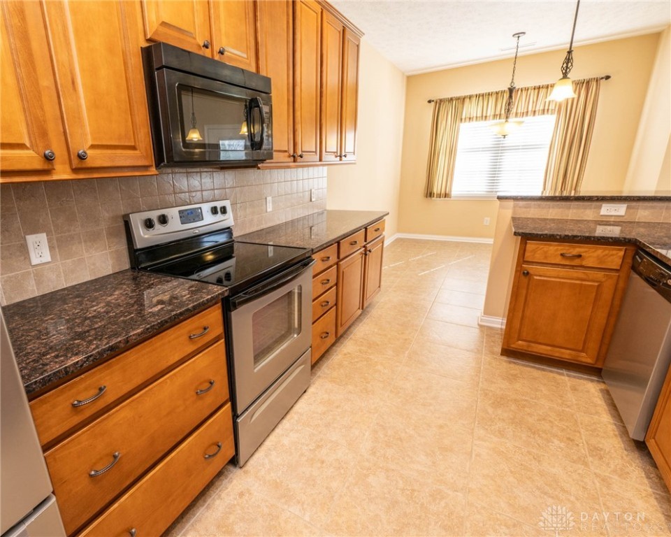 739 Deerhurst Drive, Vandalia, Ohio image 10