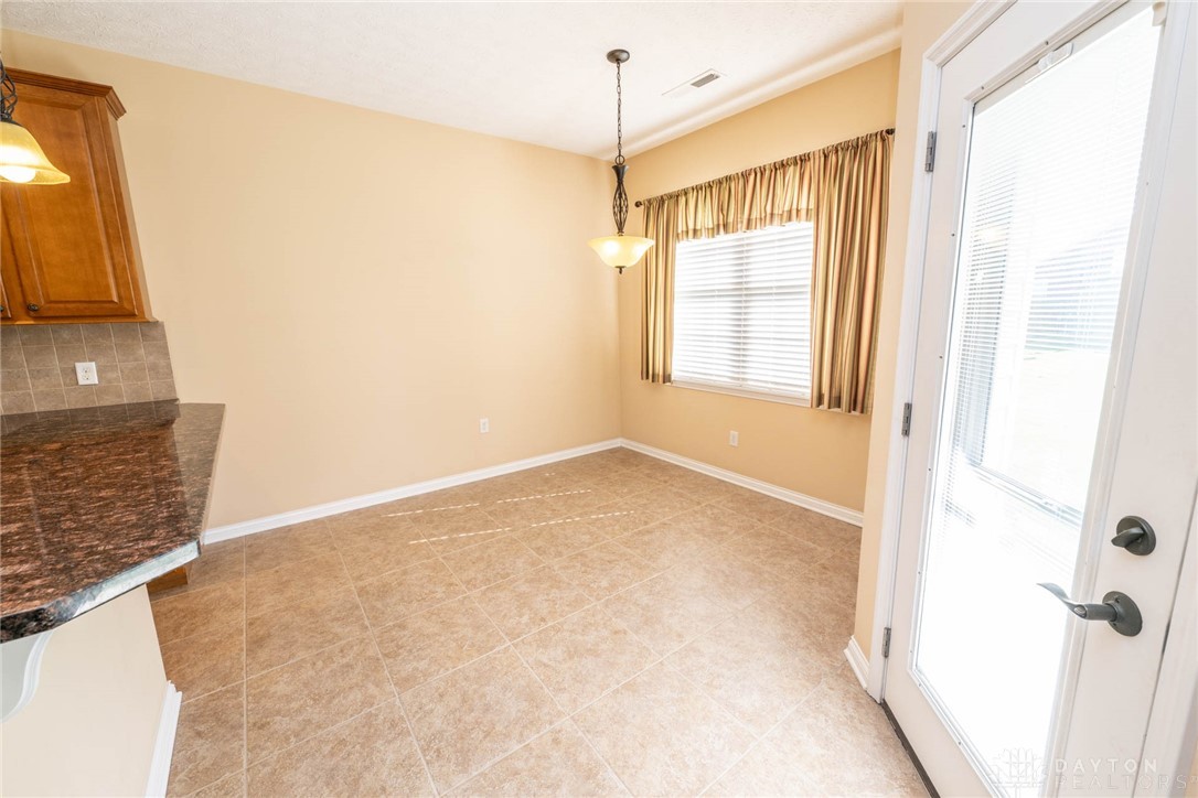 739 Deerhurst Drive, Vandalia, Ohio image 13