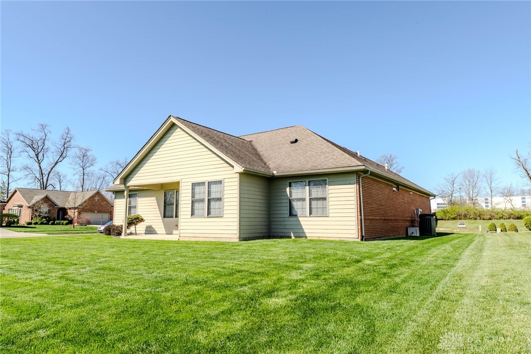739 Deerhurst Drive, Vandalia, Ohio image 30