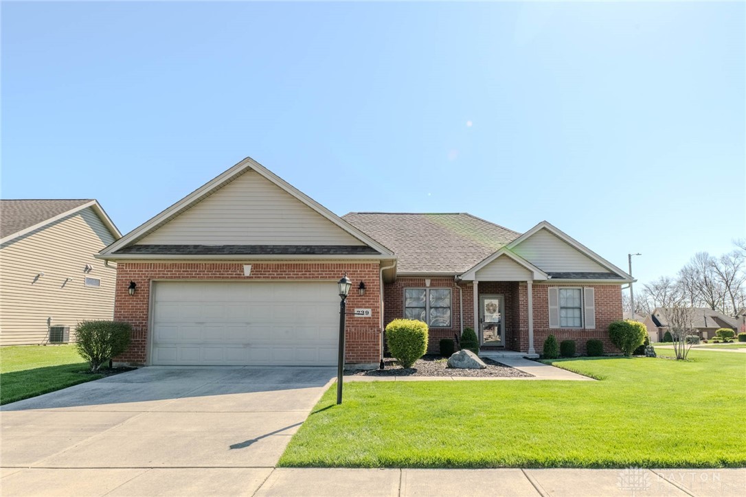 739 Deerhurst Drive, Vandalia, Ohio image 1