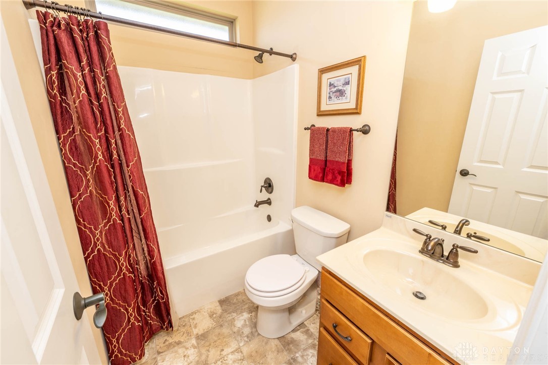 739 Deerhurst Drive, Vandalia, Ohio image 24
