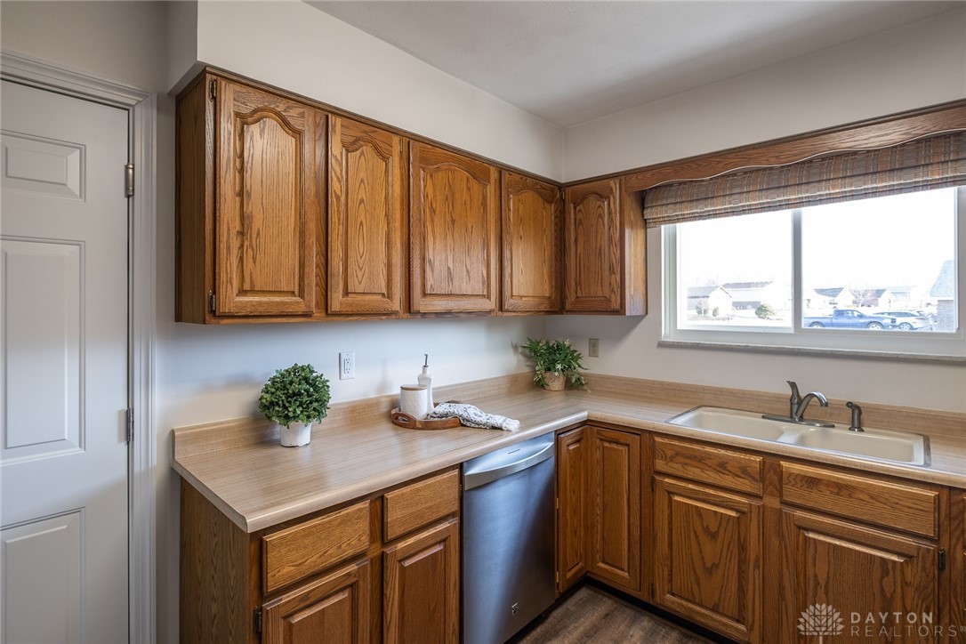 2386 Spicer Drive, Beavercreek, Ohio image 12