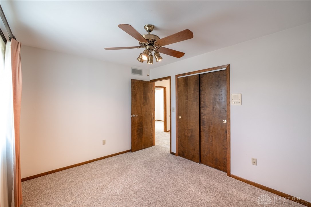 2386 Spicer Drive, Beavercreek, Ohio image 29
