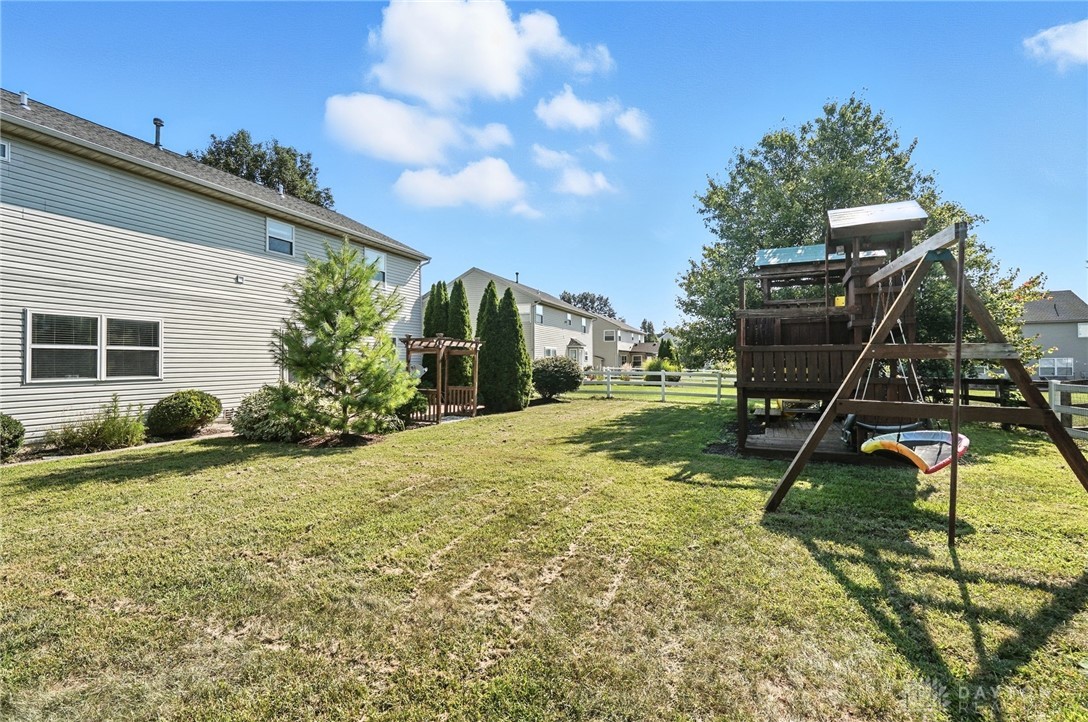 Mason, Ohio 45040, United States, 4 Bedrooms Bedrooms, ,4 BathroomsBathrooms,Residential,Active,195942