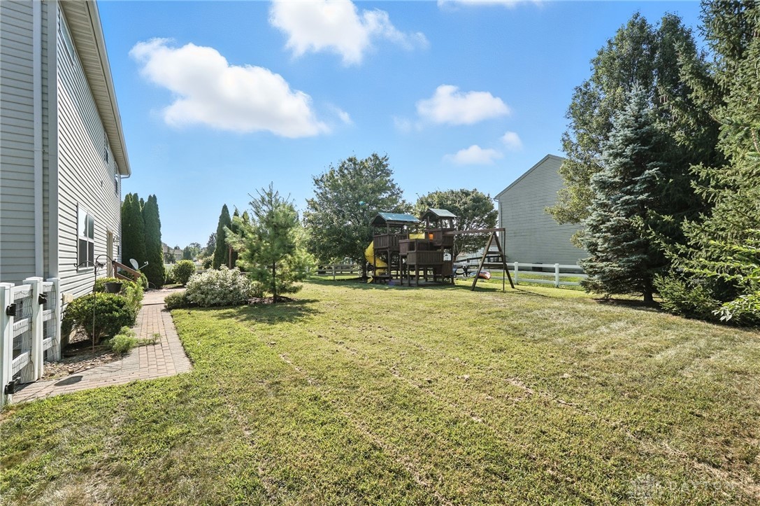 Mason, Ohio 45040, United States, 4 Bedrooms Bedrooms, ,4 BathroomsBathrooms,Residential,Active,195942