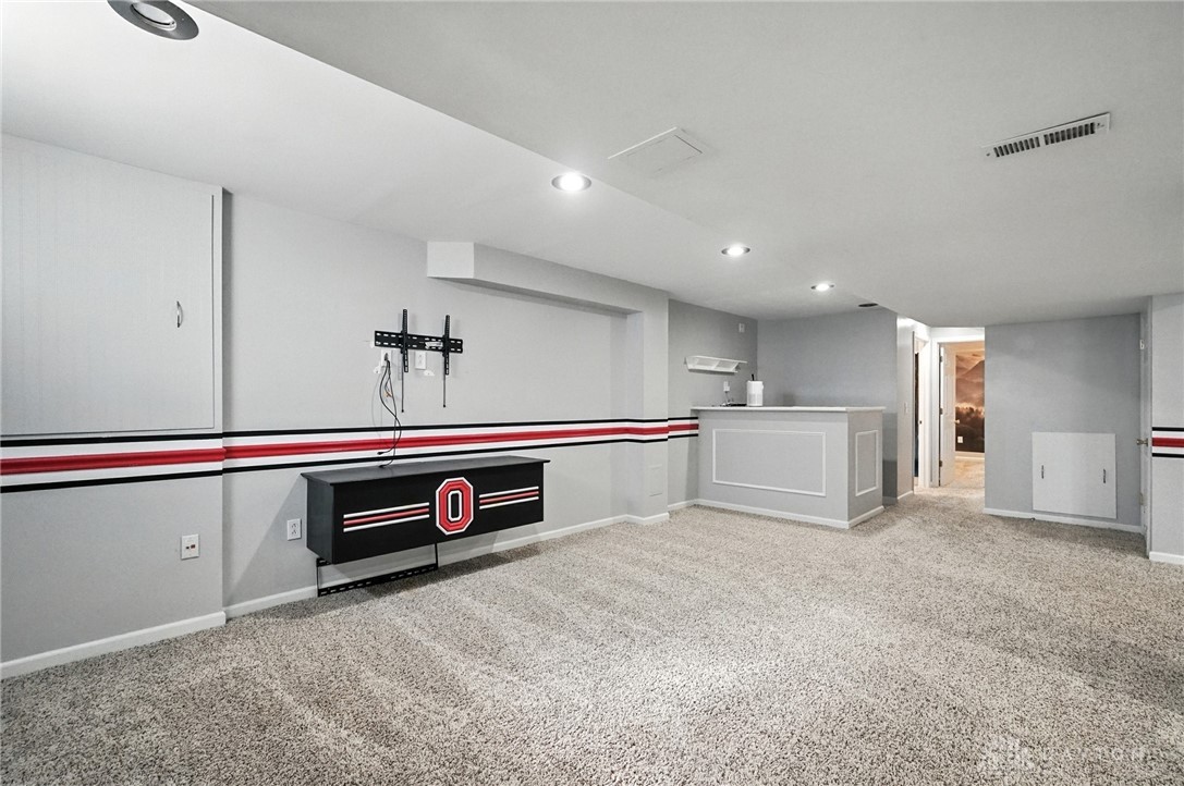 Mason, Ohio 45040, United States, 4 Bedrooms Bedrooms, ,4 BathroomsBathrooms,Residential,Active,195942