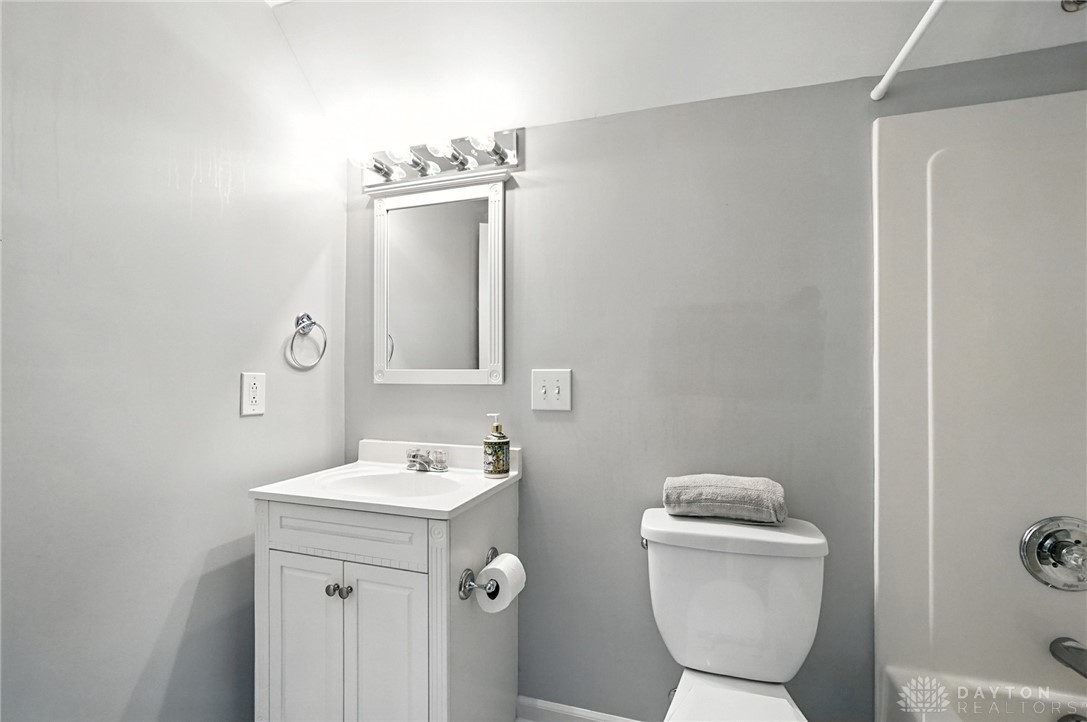 Mason, Ohio 45040, United States, 4 Bedrooms Bedrooms, ,4 BathroomsBathrooms,Residential,Active,195942