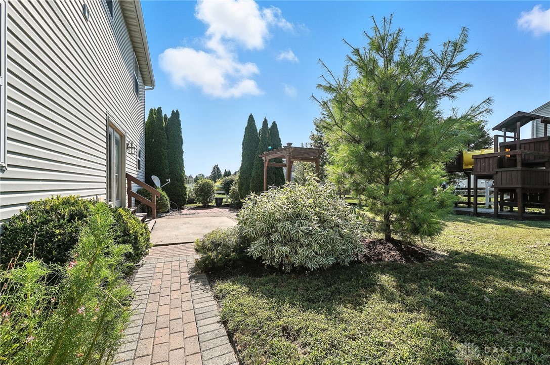 Mason, Ohio 45040, United States, 4 Bedrooms Bedrooms, ,4 BathroomsBathrooms,Residential,Active,195942