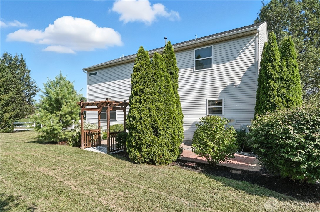 Mason, Ohio 45040, United States, 4 Bedrooms Bedrooms, ,4 BathroomsBathrooms,Residential,Active,195942