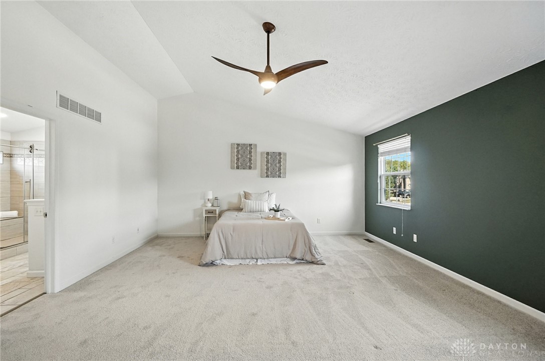 Mason, Ohio 45040, United States, 4 Bedrooms Bedrooms, ,4 BathroomsBathrooms,Residential,Active,195942