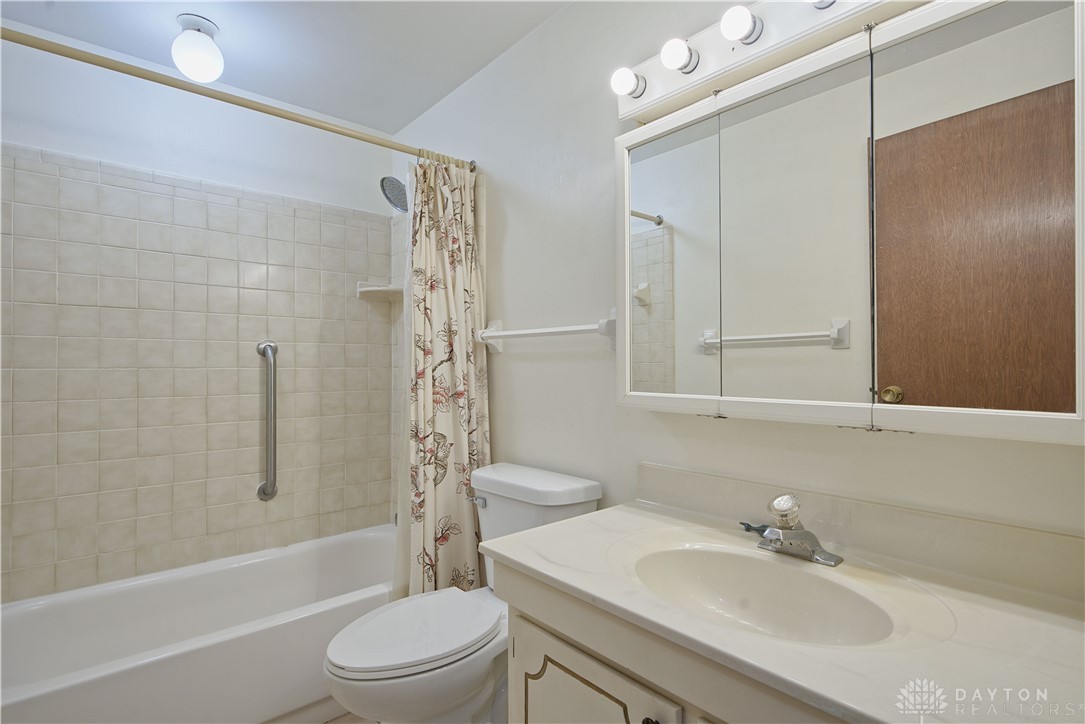 1313 Rona Village Boulevard, Fairborn, Ohio image 19