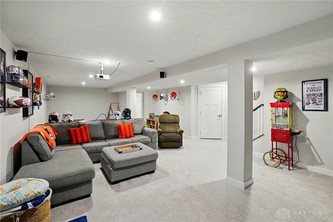 301 Chevington Chase, Tipp City, Ohio image 38