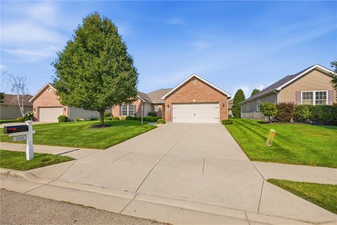 Photo of 2655 Shady Tree Drive, Troy, OH 45373 (MLS # 965384)