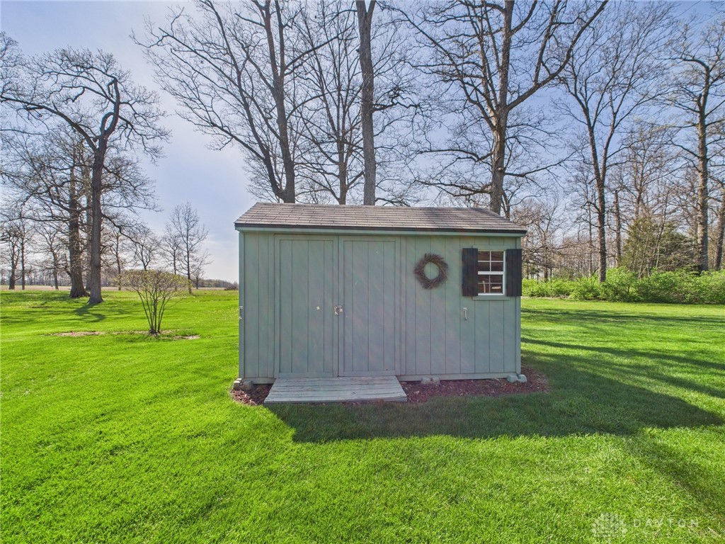 7584 Ravenwood Drive, Greenville, Ohio image 33