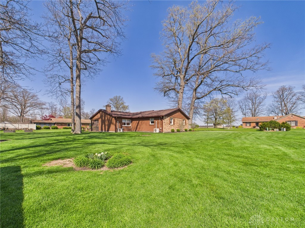 7584 Ravenwood Drive, Greenville, Ohio image 28