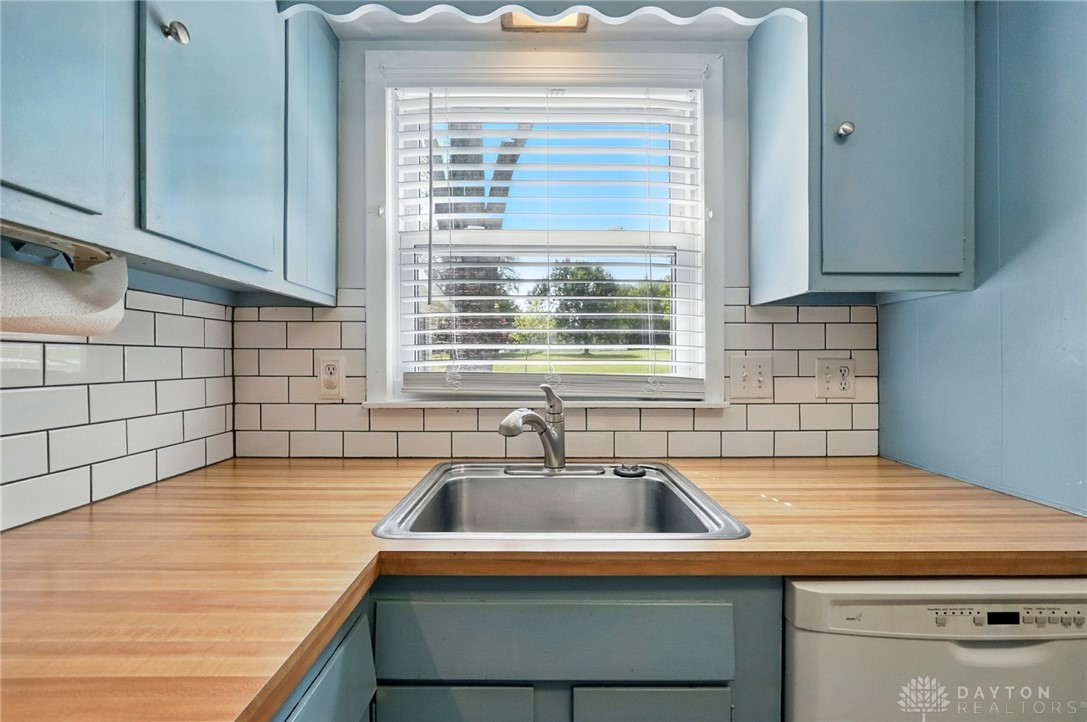 402 N Marshall Road, Middletown, Ohio image 3