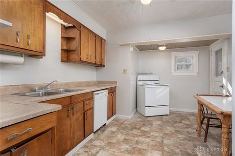 Tiny photo for 4022 Farnham Avenue, Dayton, OH 45420 (MLS # 945309)