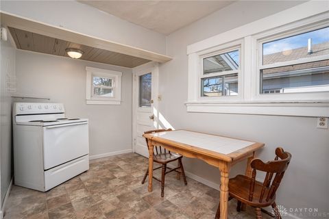 Tiny photo for 4022 Farnham Avenue, Dayton, OH 45420 (MLS # 945309)