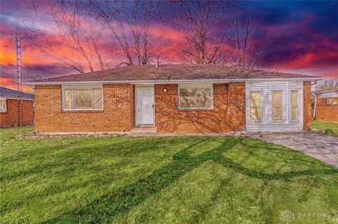 Photo of 7725 Harrington Avenue, Dayton, OH 45415 (MLS # 939960)