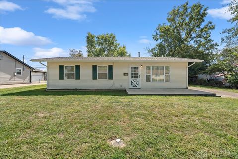 Photo of 5664 Mayville Drive, Dayton, OH 45432 (MLS # 944908)