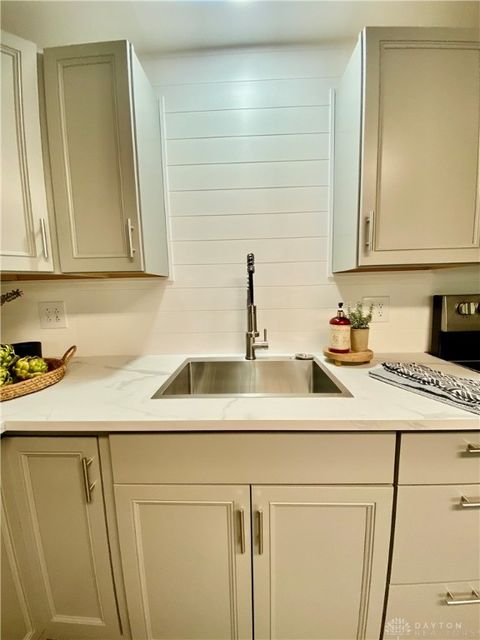 Tiny photo for 419 E Carpenter Drive, New Carlisle, OH 45344 (MLS # 947029)