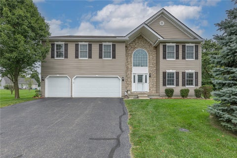 Homes For Sale - 834 Willowbrook Drive<br/> Monroe, OH 45050