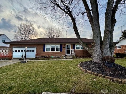 Photo of 5033 Ridgewood Road, Springfield, OH 45503 (MLS # 952665)