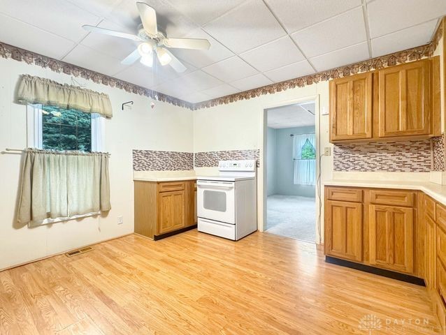 653 E Church Street, Urbana, Ohio image 18