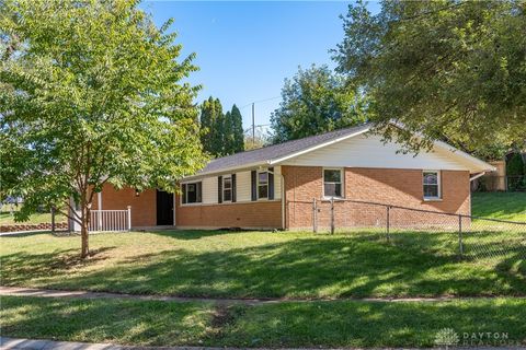 Tiny photo for 7126 Mandrake Drive, Dayton, OH 45424 (MLS # 945455)