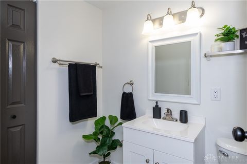 Tiny photo for 7126 Mandrake Drive, Dayton, OH 45424 (MLS # 945455)