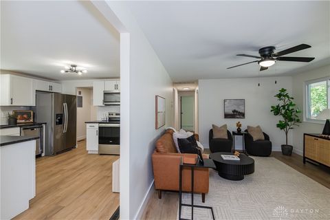 Tiny photo for 7126 Mandrake Drive, Dayton, OH 45424 (MLS # 945455)