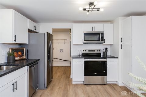 Tiny photo for 7126 Mandrake Drive, Dayton, OH 45424 (MLS # 945455)