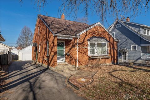 Photo of 225 Orchard Drive, Oakwood, OH 45419 (MLS # 951047)