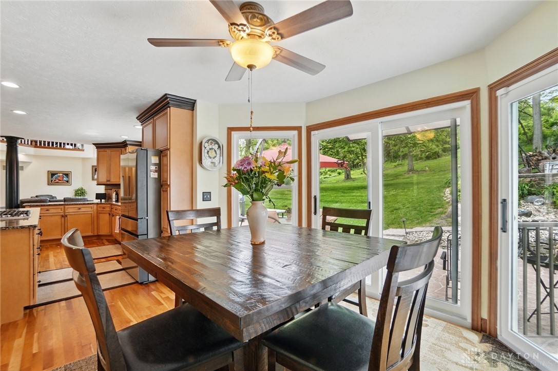 2642 Kilkenny Court, Springfield, Ohio image 33