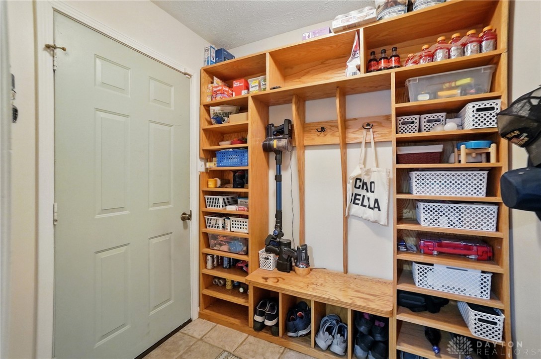 2642 Kilkenny Court, Springfield, Ohio image 38