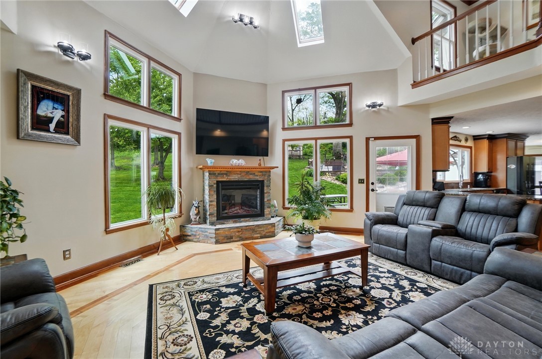 2642 Kilkenny Court, Springfield, Ohio image 13