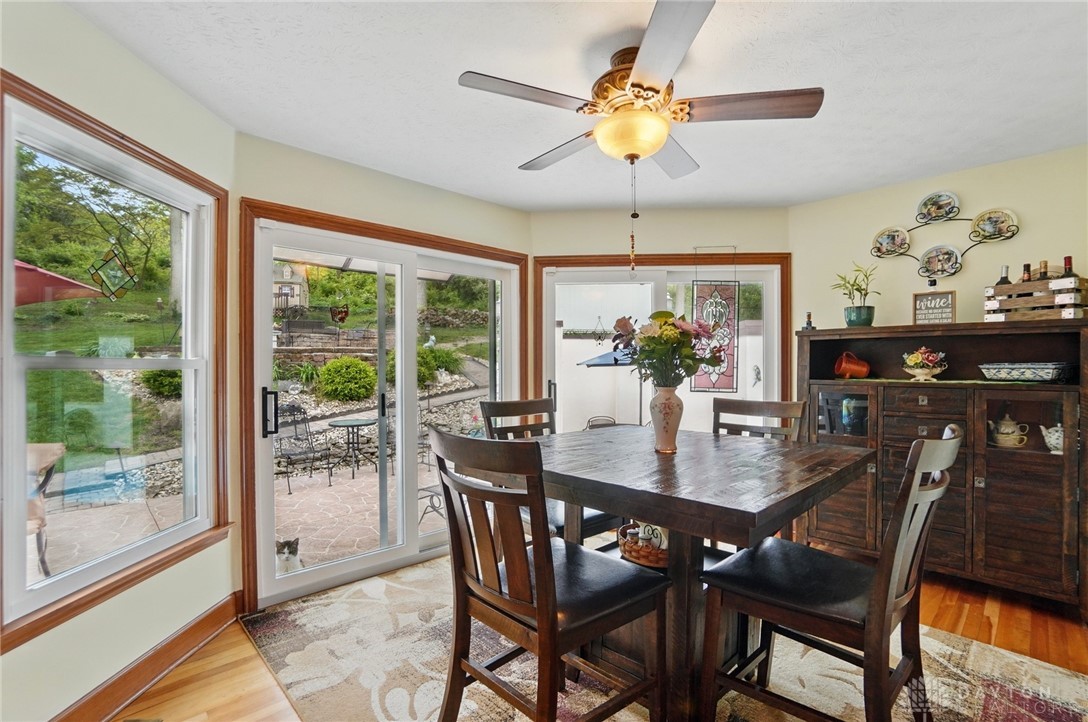 2642 Kilkenny Court, Springfield, Ohio image 32